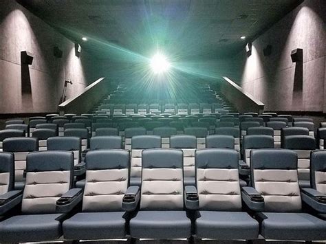 Northpoint cinema - Oct 22, 2022 · North Pointe Cinemas. Hearing Devices Available. Wheelchair Accessible. 1060 Mariner Drive , Warsaw IN 46581 | (574) 267-1985. 0 movie playing at this theater Saturday, October 22. Sort by. Online showtimes not available for this theater at this time. Please contact the theater for more information. 